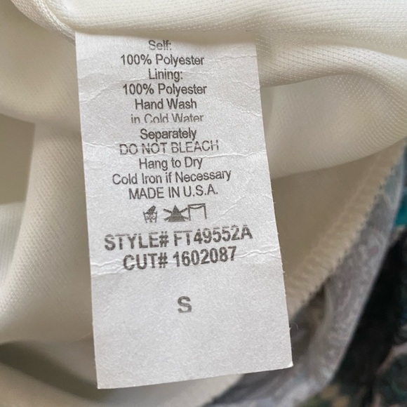 JELLA C. SLIP ON LINED HALTER DRESS SIZE SMALL 🌟NWT🌟 - Picture 13 of 14